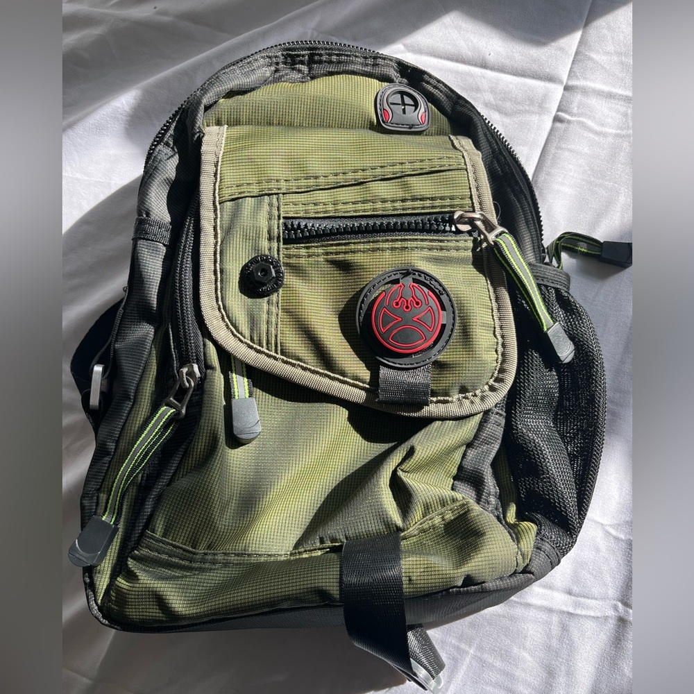 Kaweiknight Sling Bag Backpack Travel Crossbody Messenger Unisex Dark Green